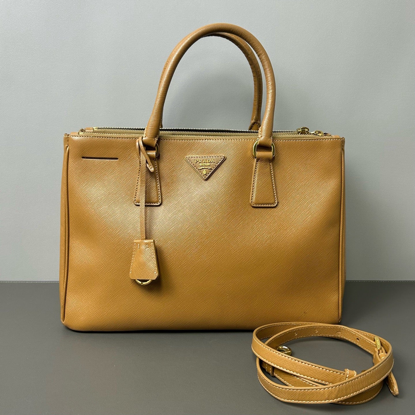 Prada Galleria Saffiano