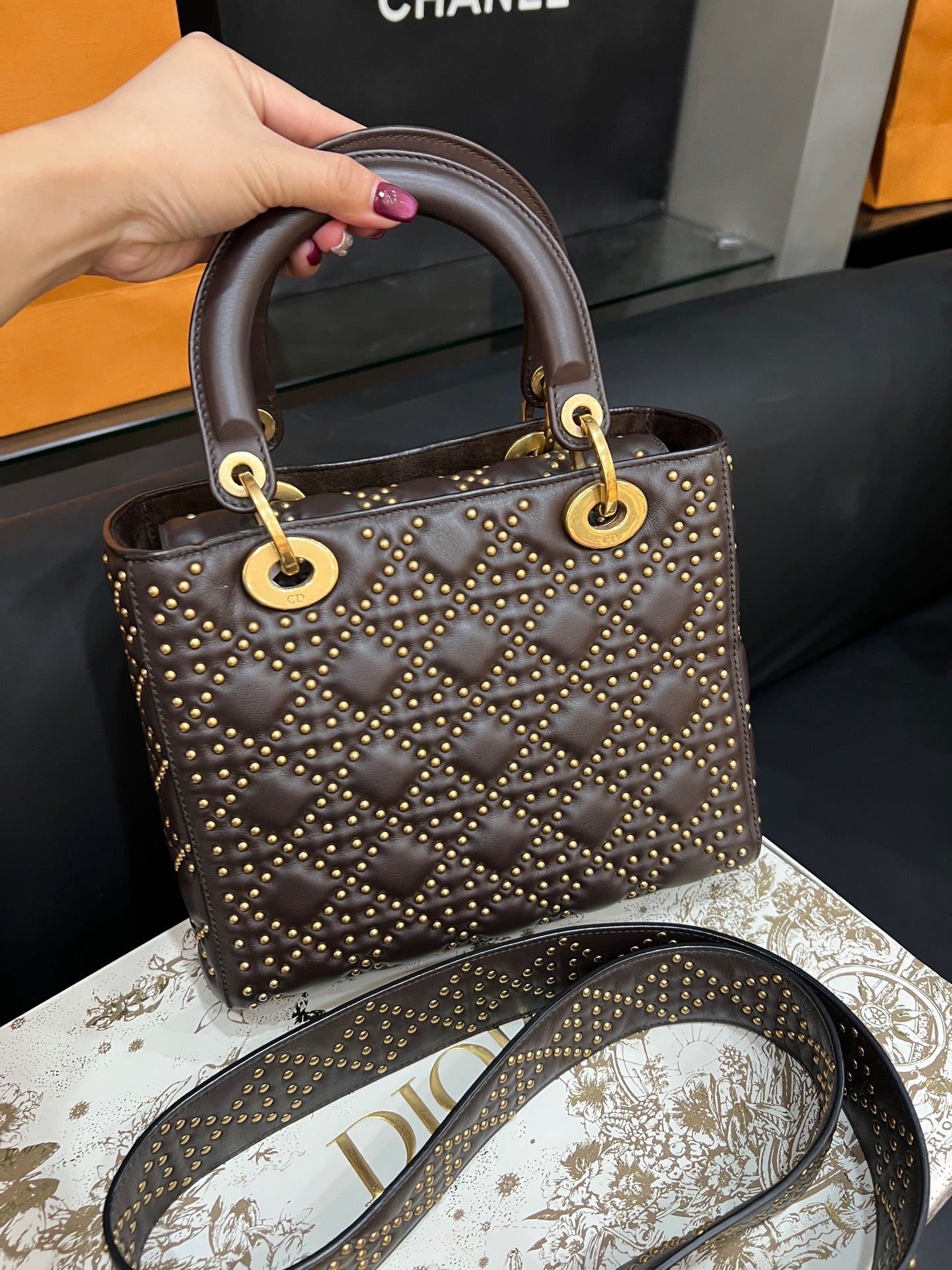 Lady Dior stud medium