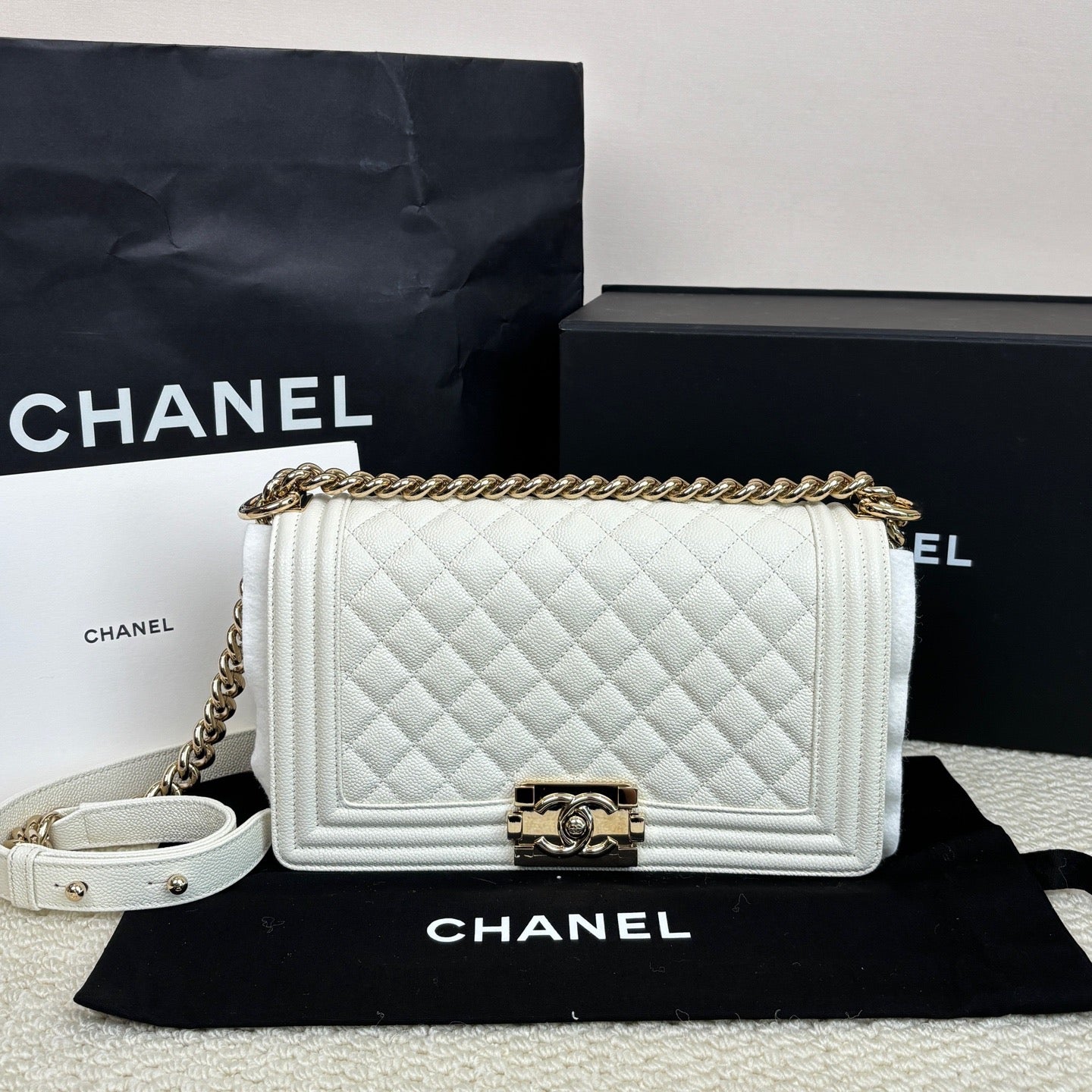 Chanel Le Boy Medium White