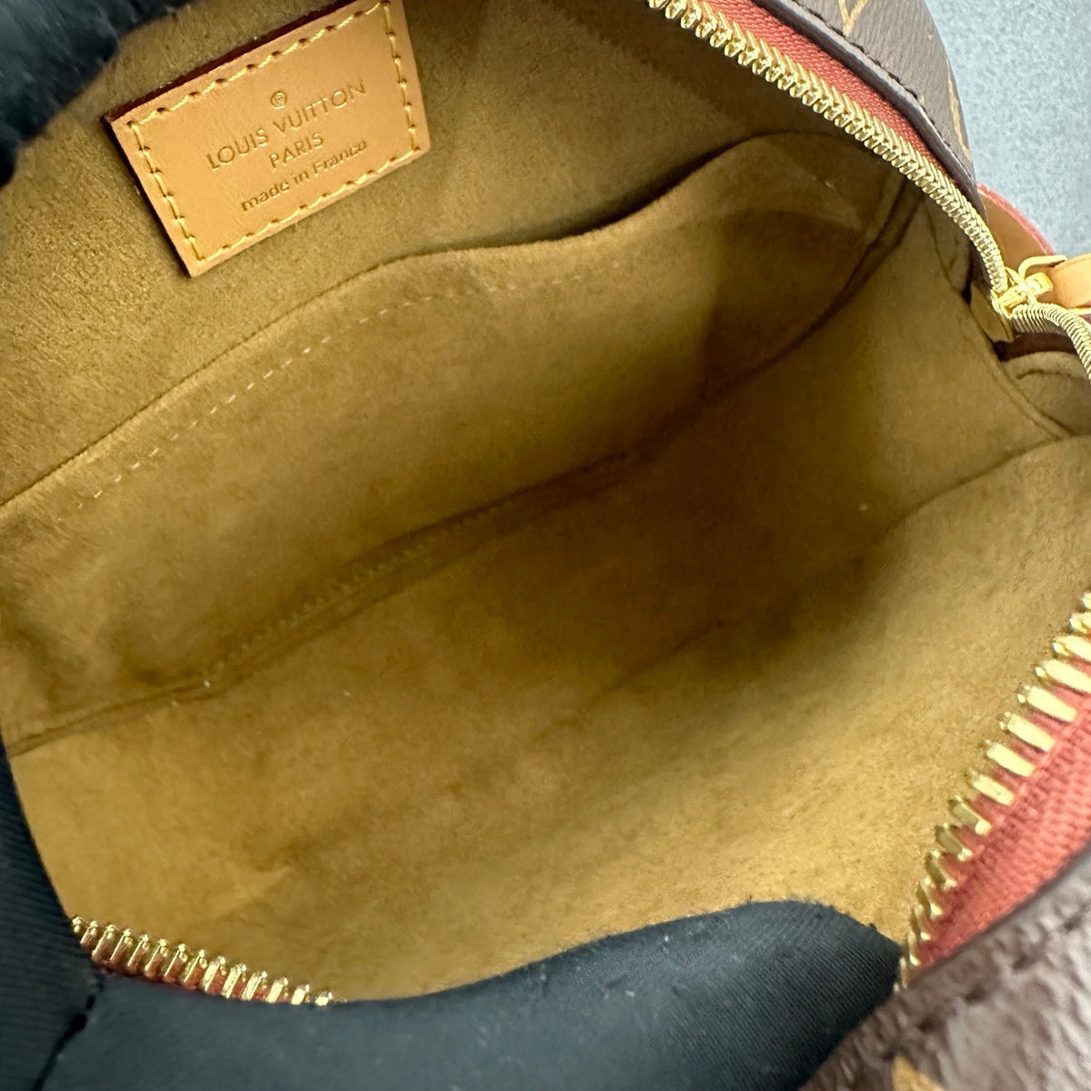 Louis Vuitton Boite Chapeau Souple