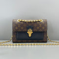 Louis Vuitton Victoire Monogram