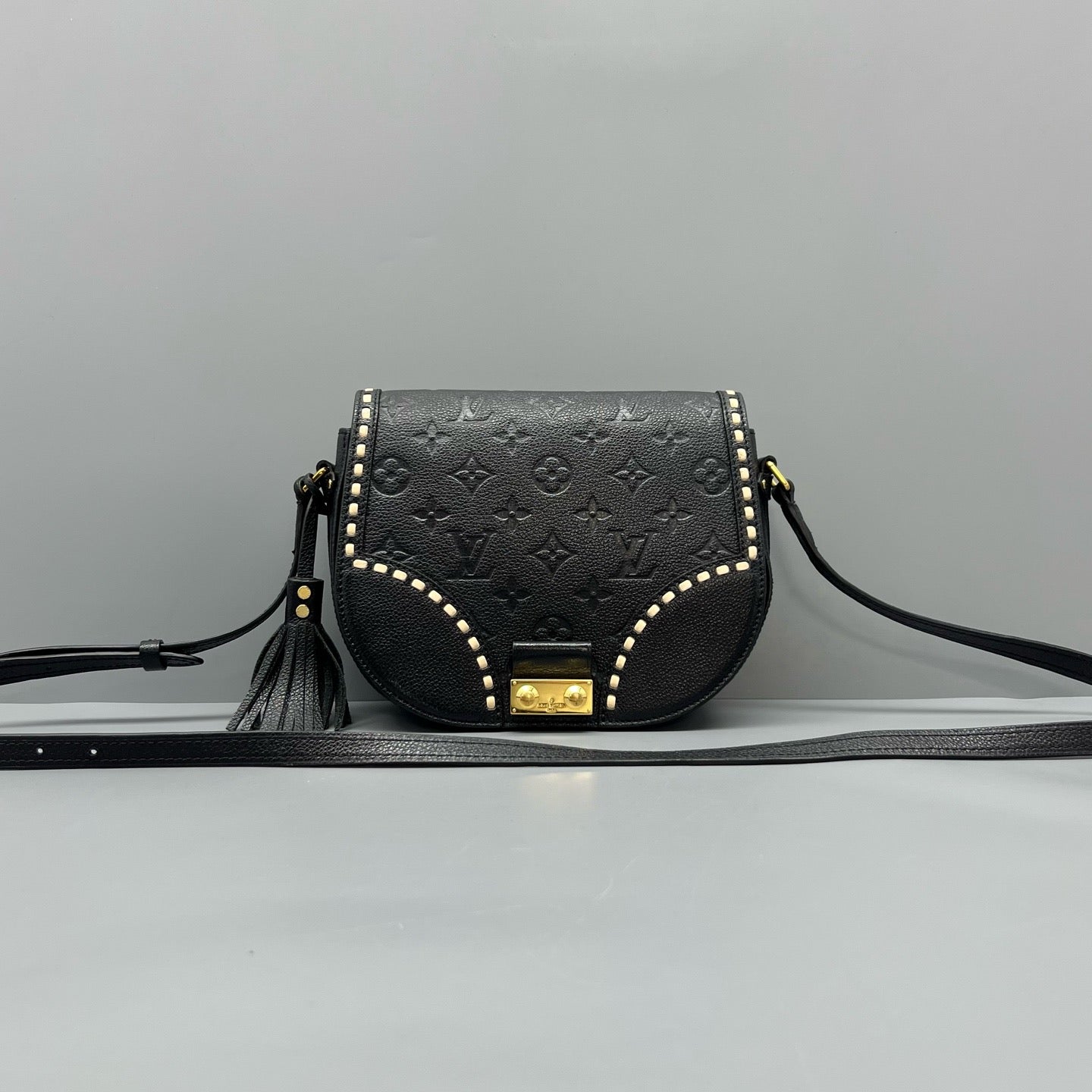 Louis Vuitton Junot  black