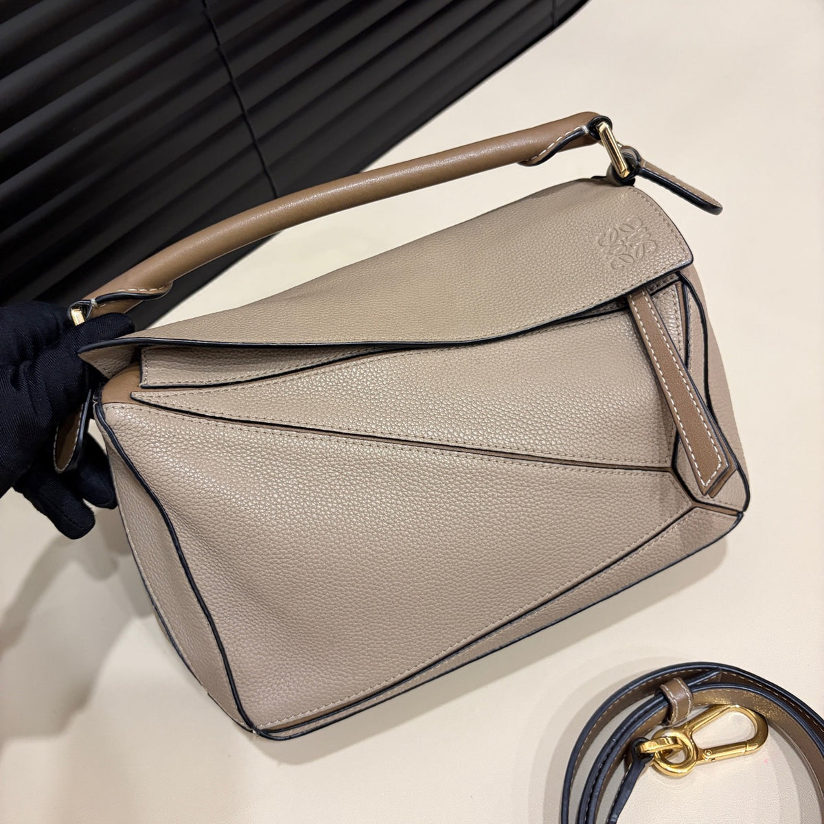 Loewe Puzzle Small Sand