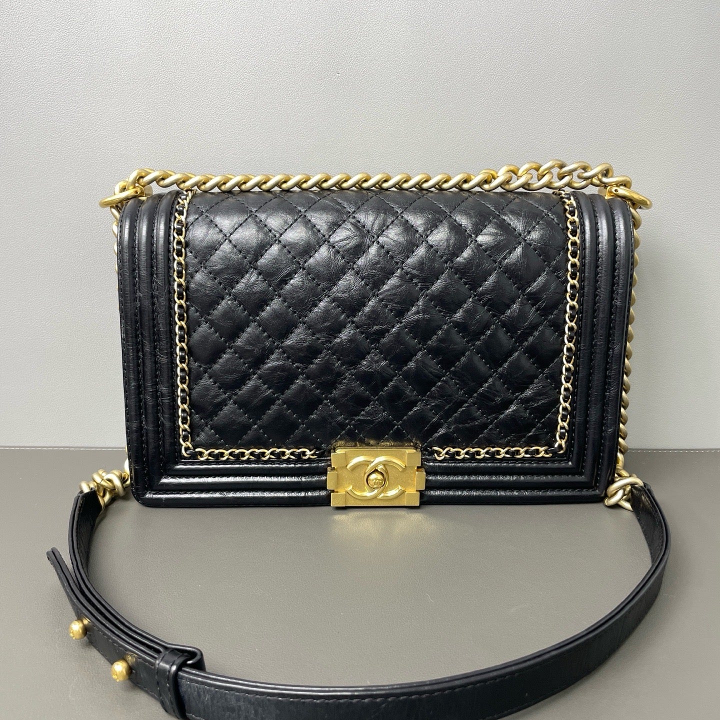 Chanel Le Boy Large Black （serias23）