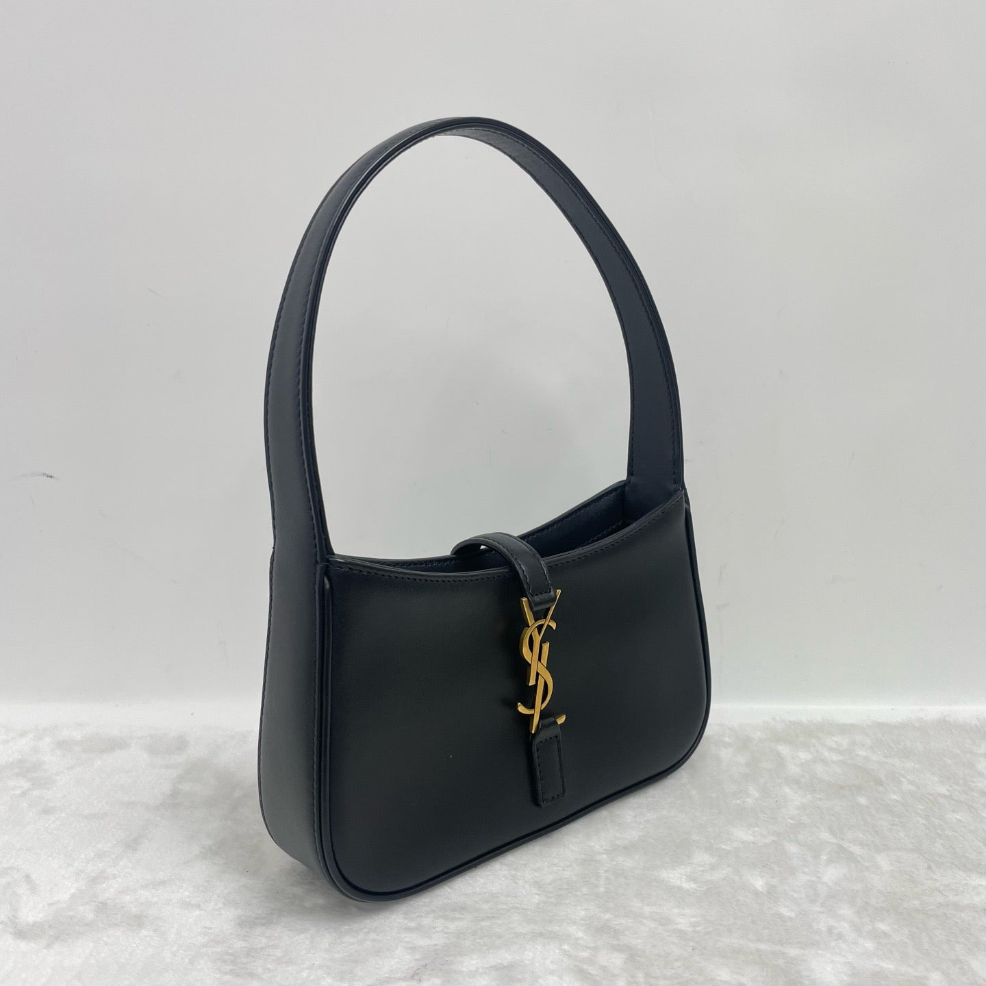 Saint Laurent Le 5 à 7 mini