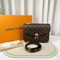 Louis Vuitton Pochette Metis Monogram Messenger Bag 24cm