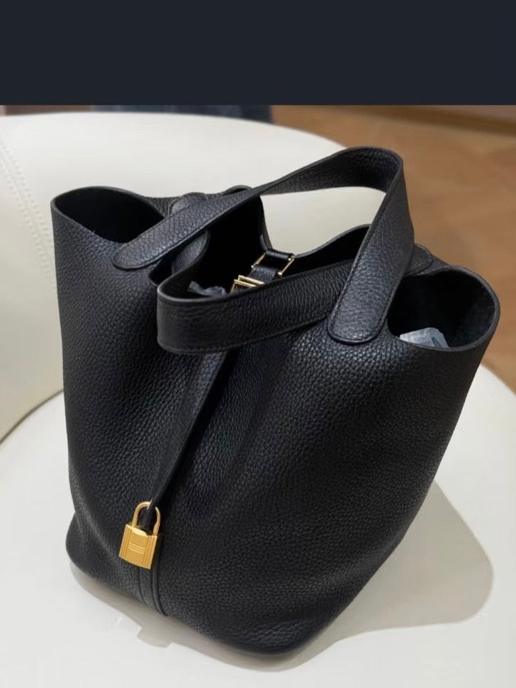 Hermès Picotin Lock 22 Stamp Z