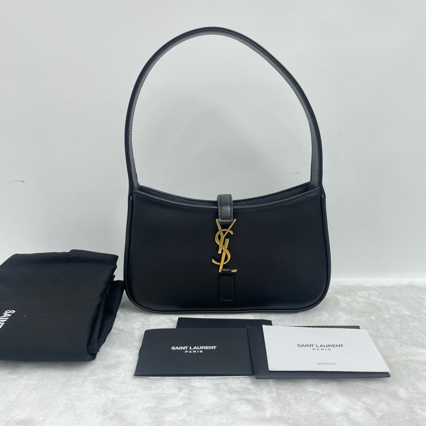 Saint Laurent Le 5 à 7 mini