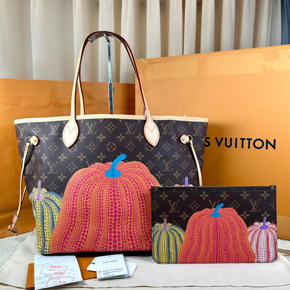 Louis Vuitton Neverfull MM Tote