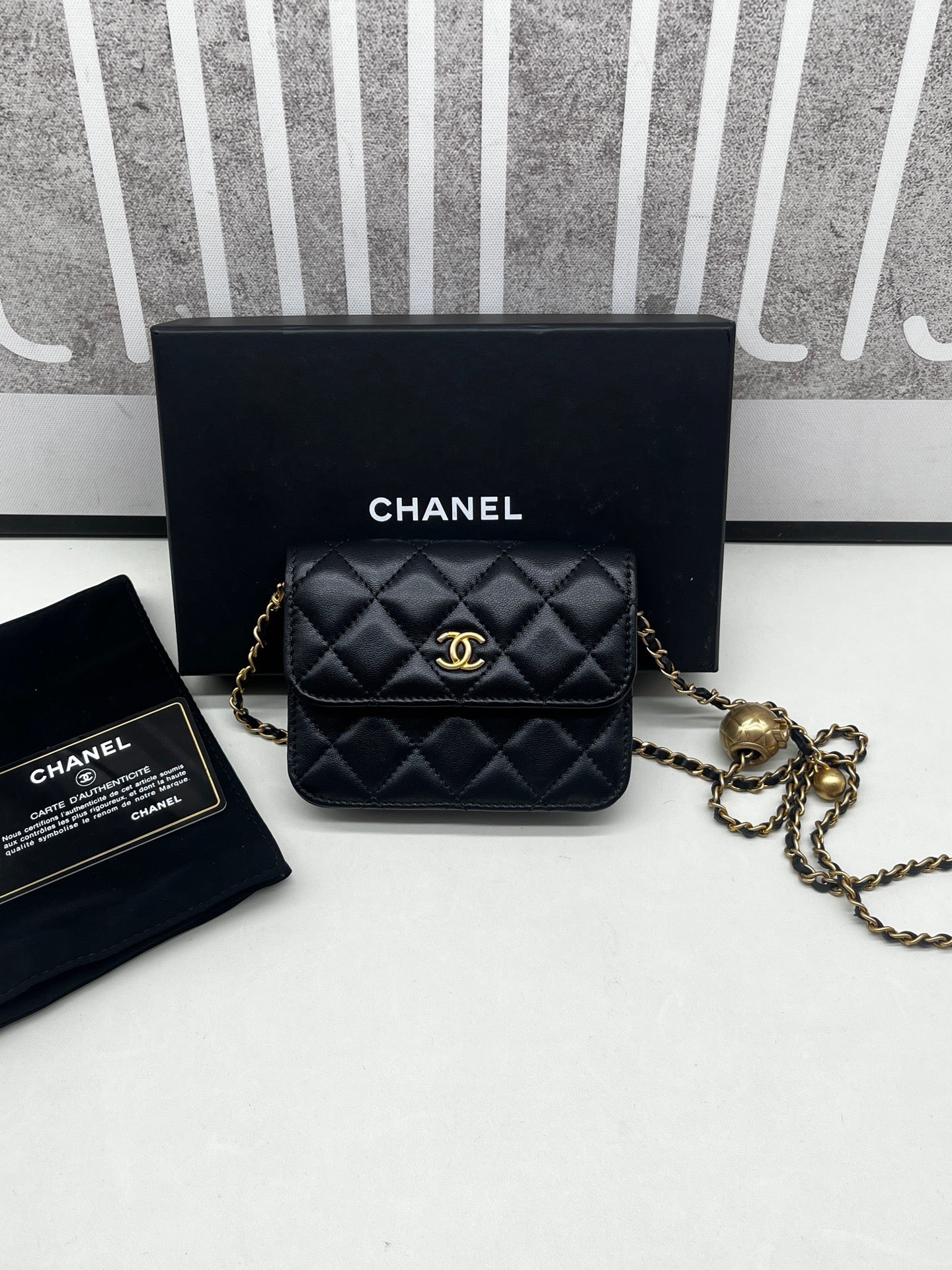 Chanel WOC