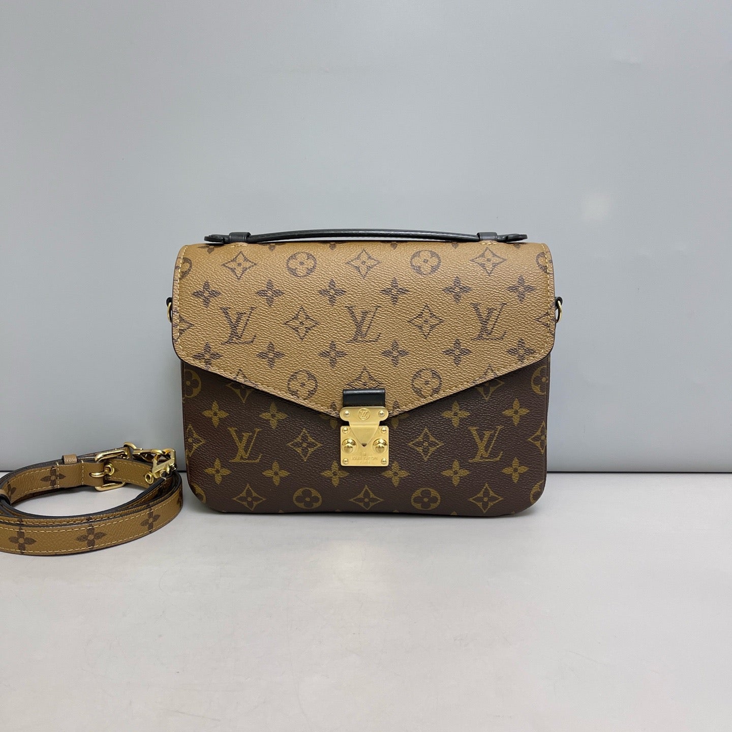 Louis Vuitton Pochette Metis Reverse Mixed Monogram Canvas