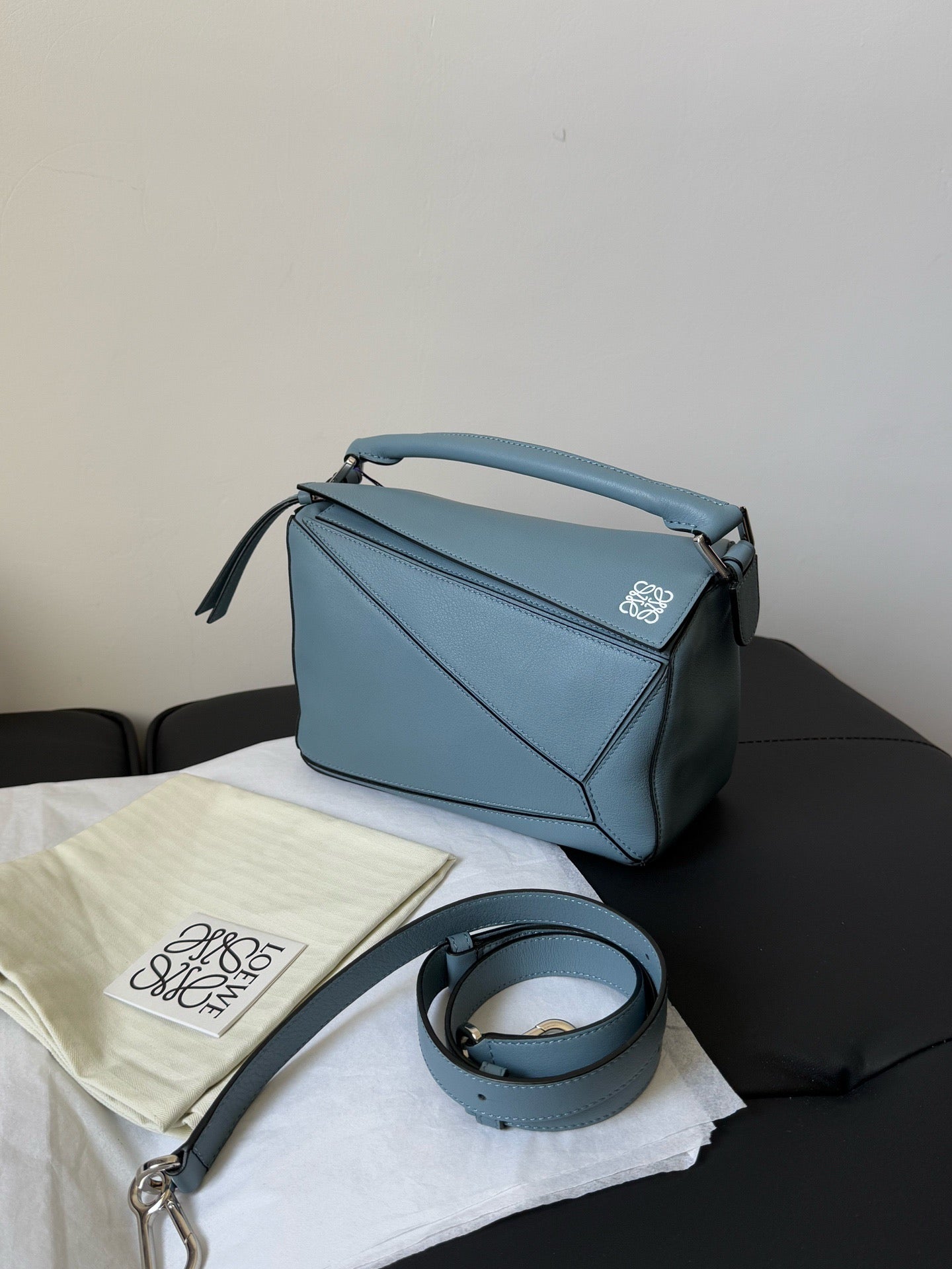 Loewe puzzle small blue