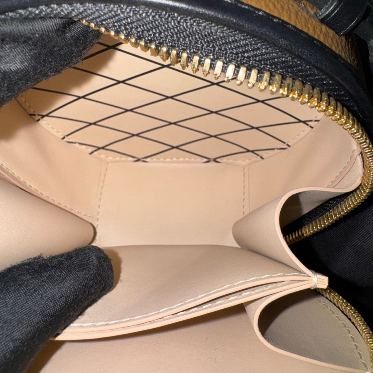 Louis Vuitton Mini Boite Chapeau