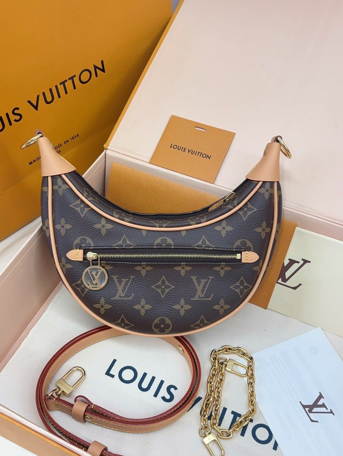 Louis Vuitton loop