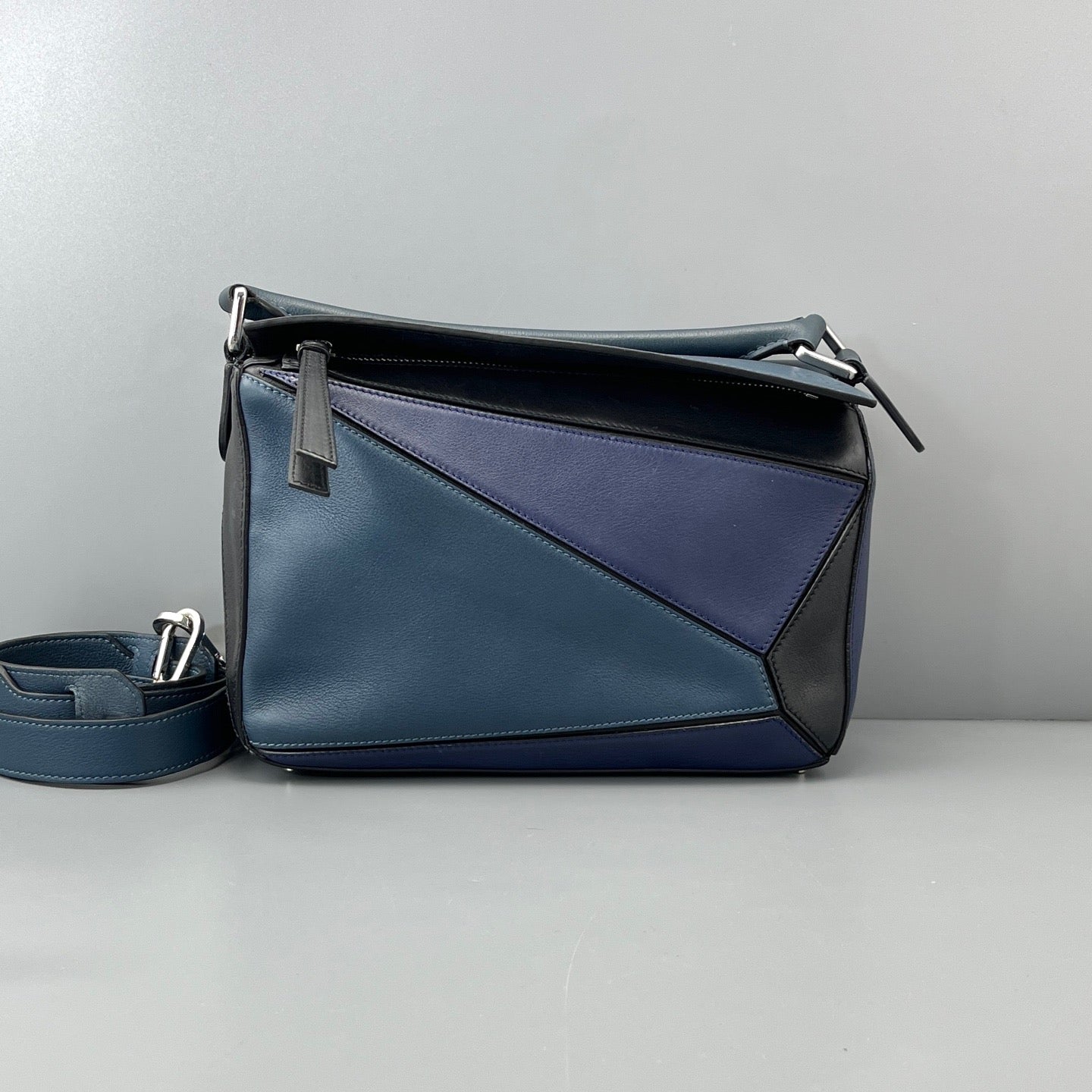 Loewe Puzzle Small Blue/Black