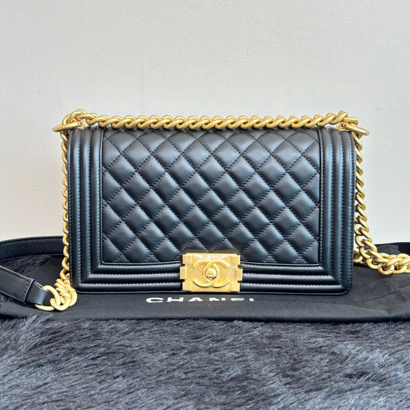 Chanel Le Boy Medium Black