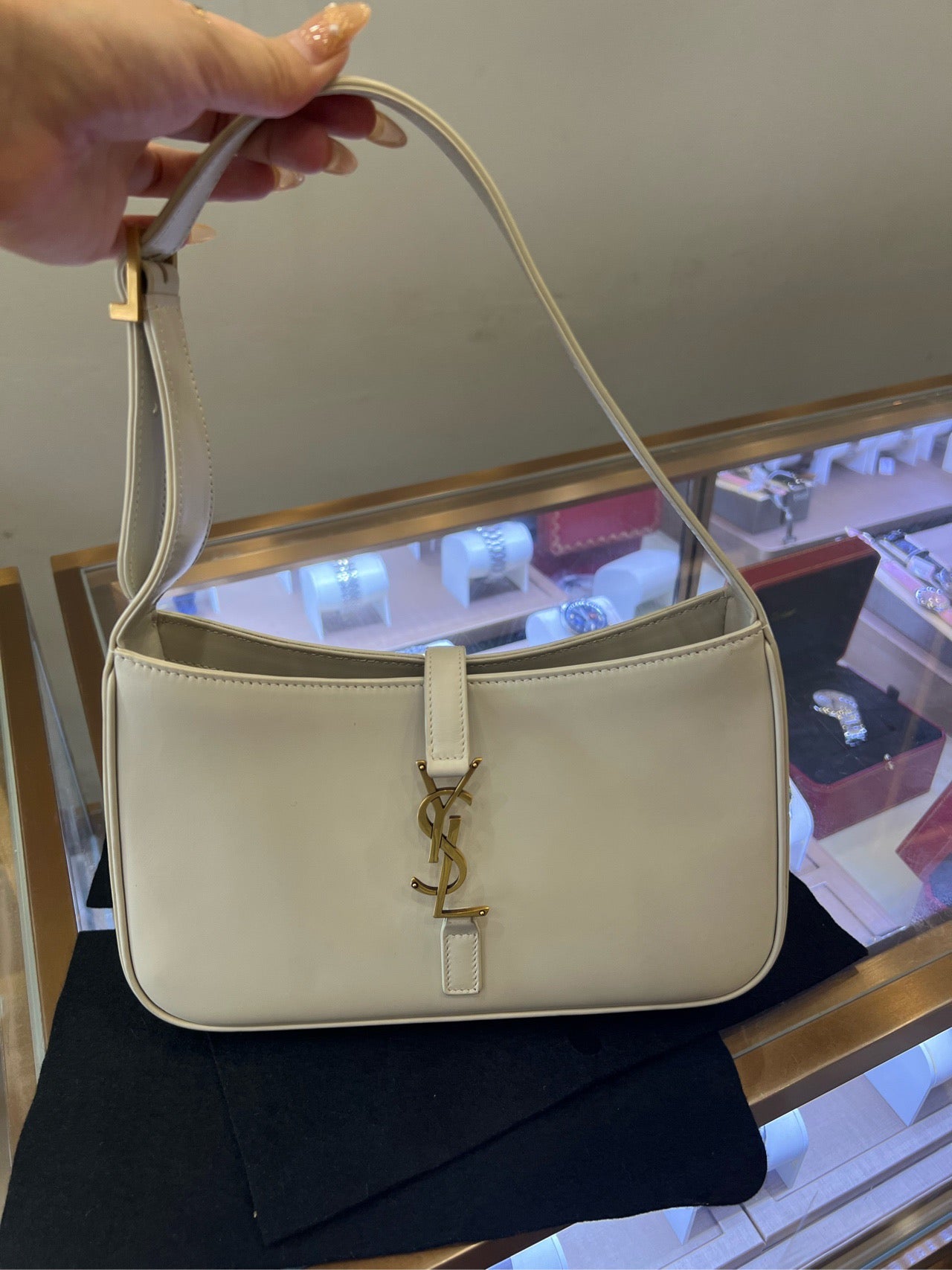 Saint Laurent YSL Hobo Shoulder Bag Le 5 A 7