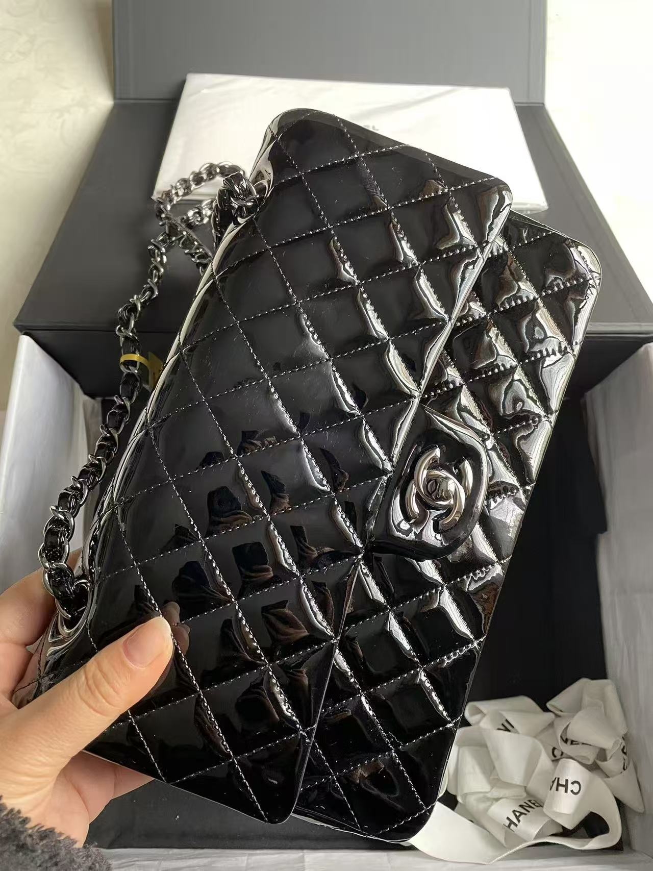 Chanel Classic Flap Medium Black
