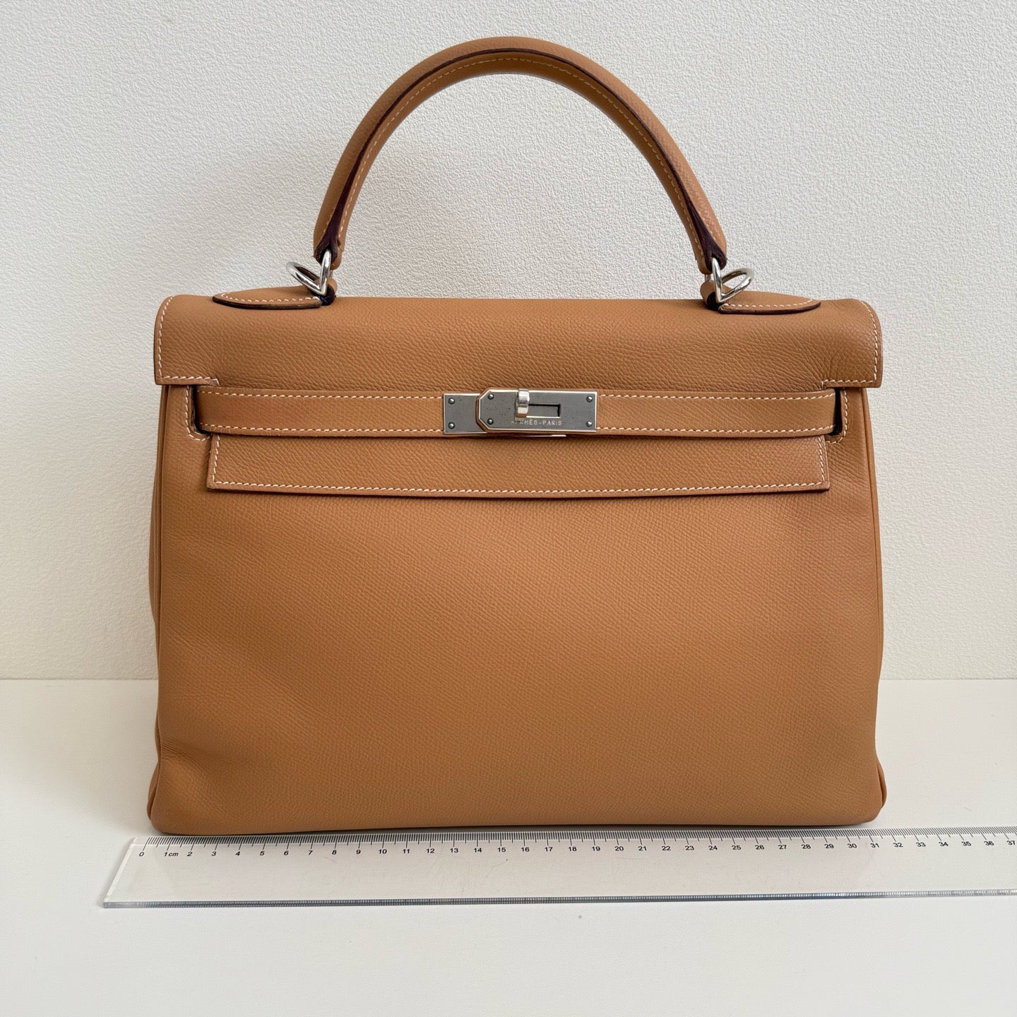 Hermès Kelly 32 Gold Epsom
