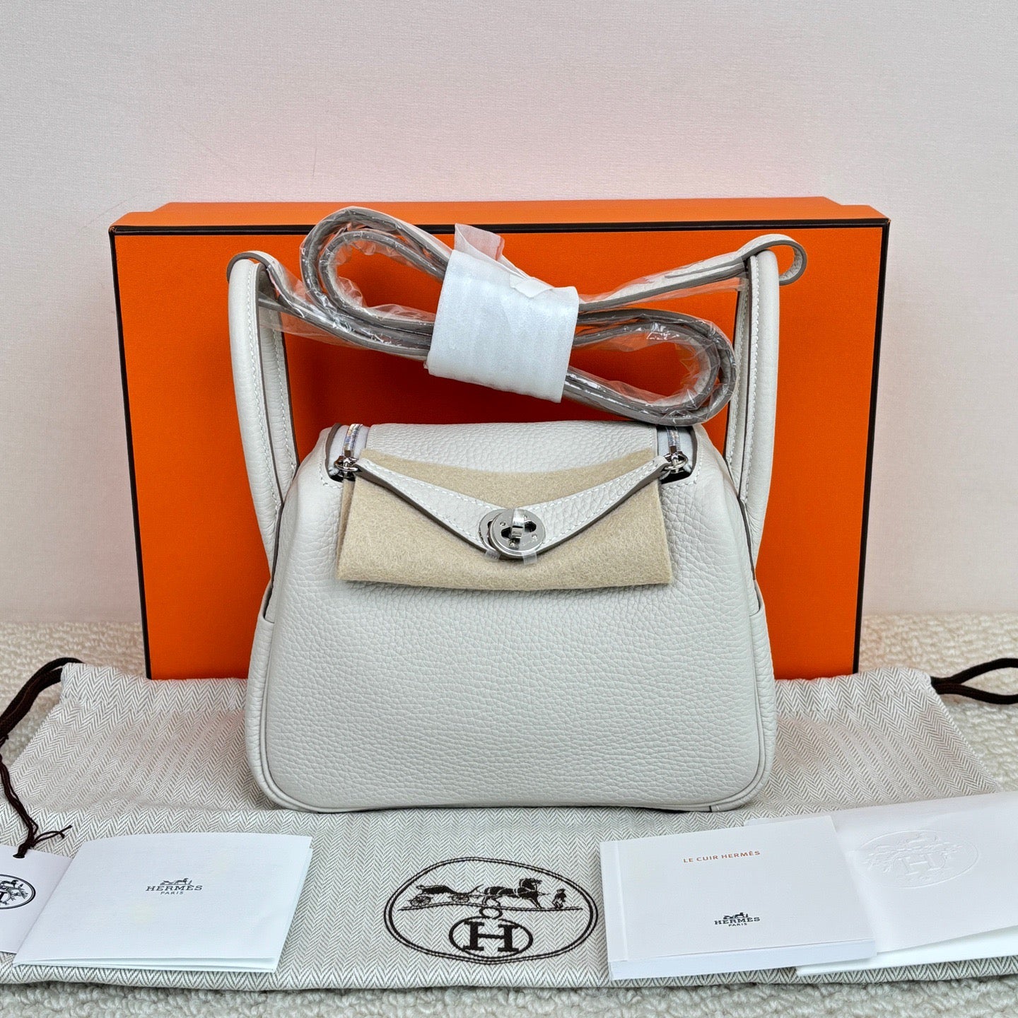 Hermès Mini Lindy 19 Craie
