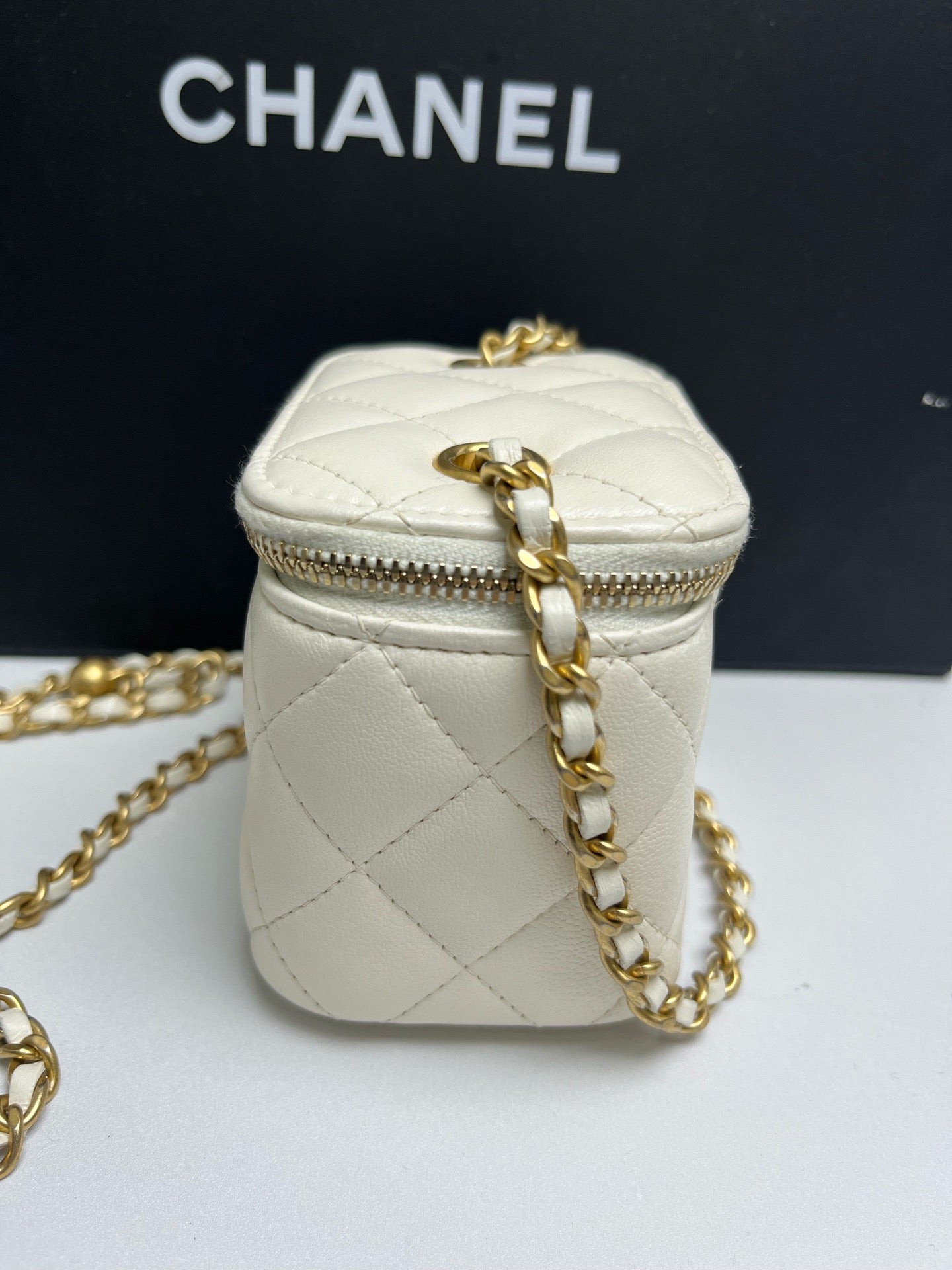 Chanel Mini Vanity Bag White Lambskin (2020)