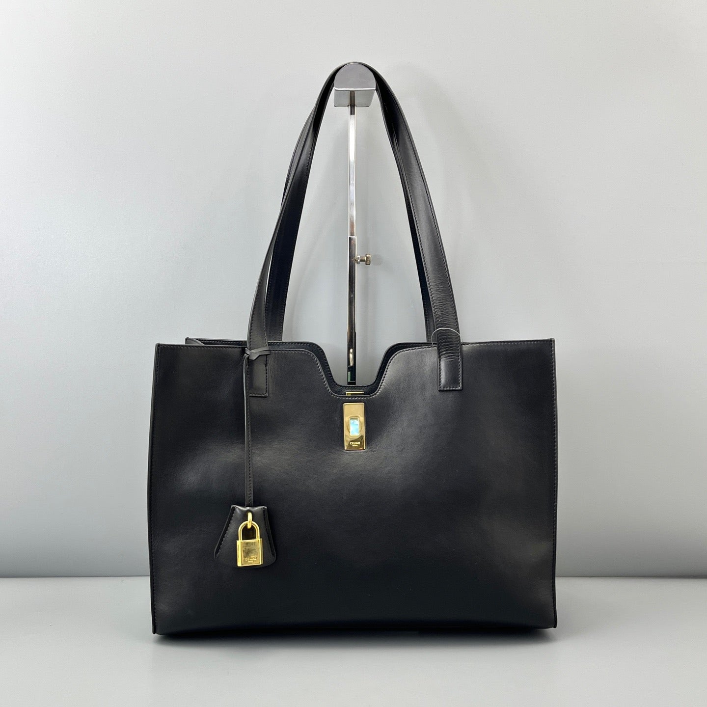 Celine Medium 16 Bag Black