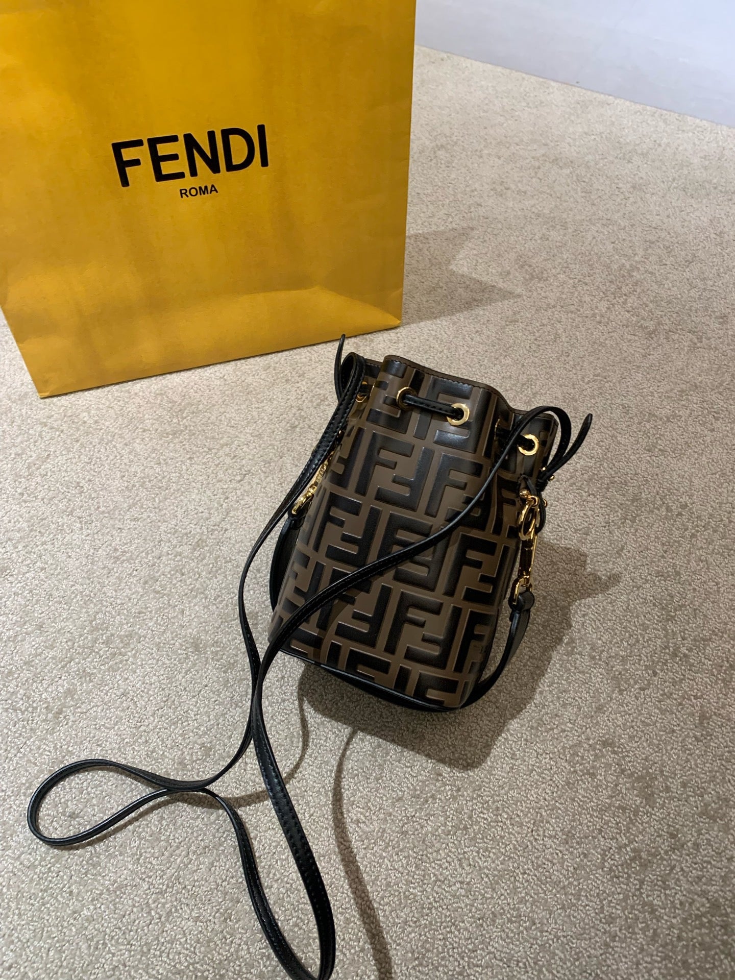 Fendi Mon Tresor Mini Bucket Bag