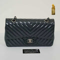 Chanel Medium Classic Flap Handbag in Gloss Navy