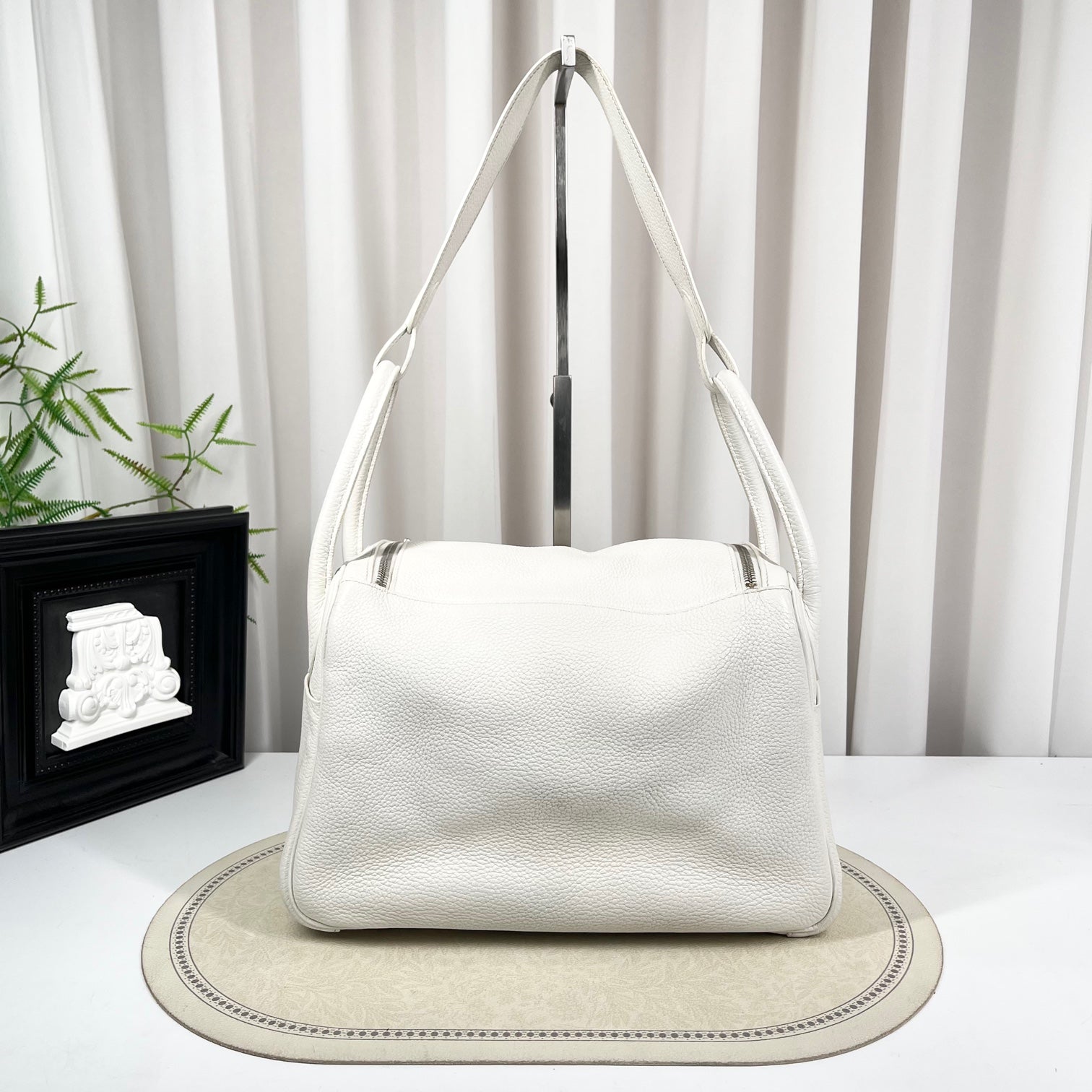 HERMES Lindy 30 Shoulder Bag