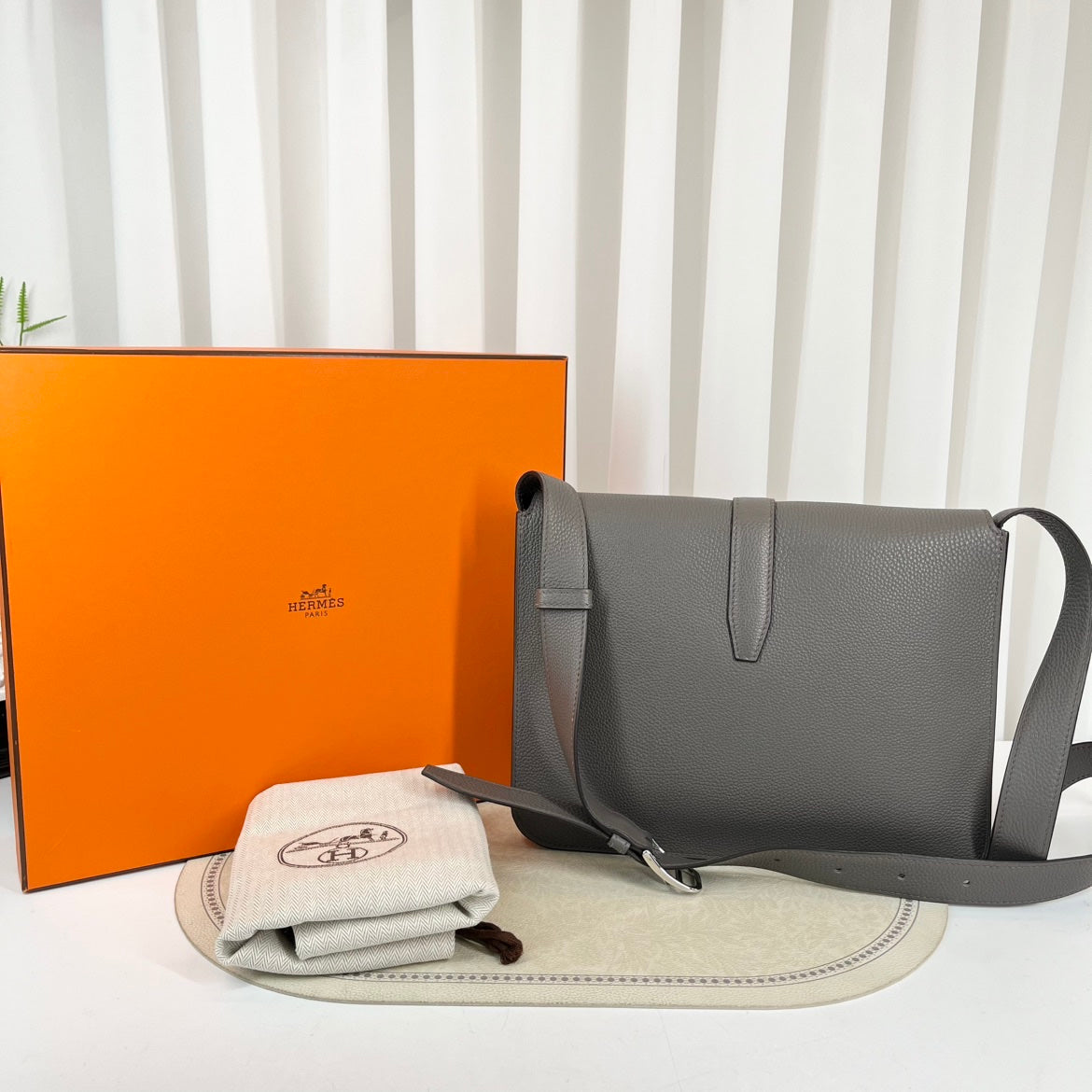 Hermès Steve Light Junior Bag