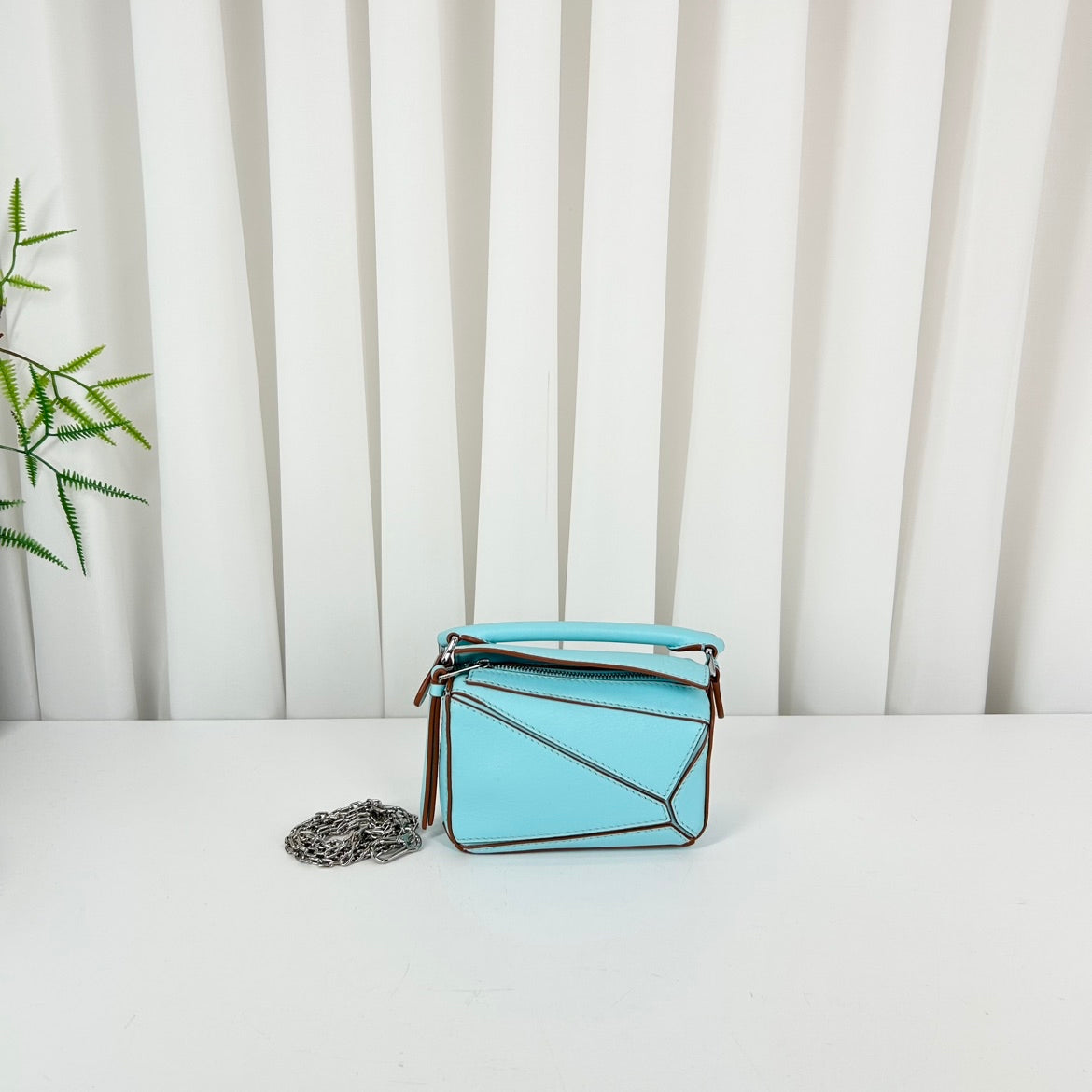 Loewe Puzzle Nano