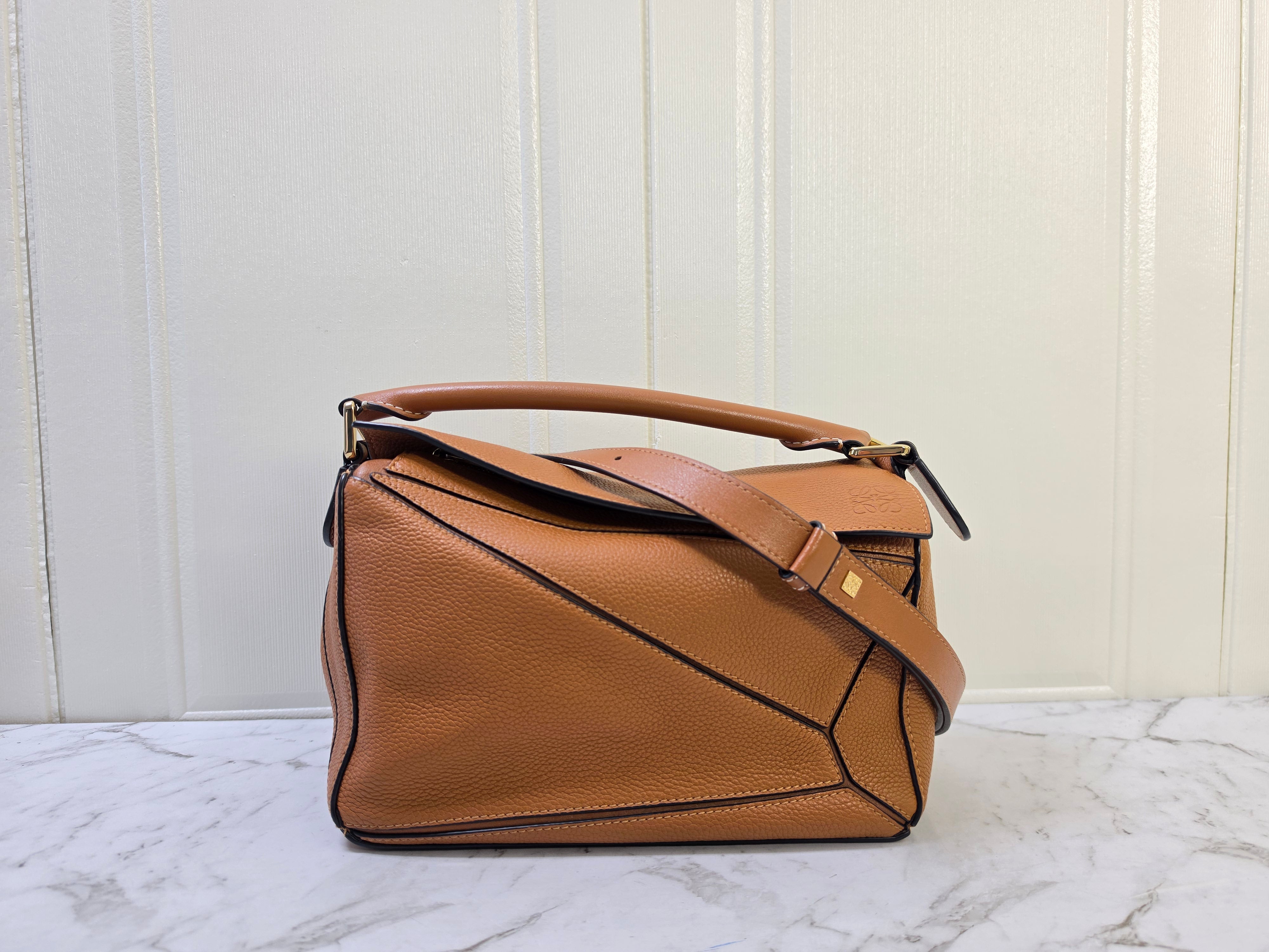 Loewe Puzzle Small Tan