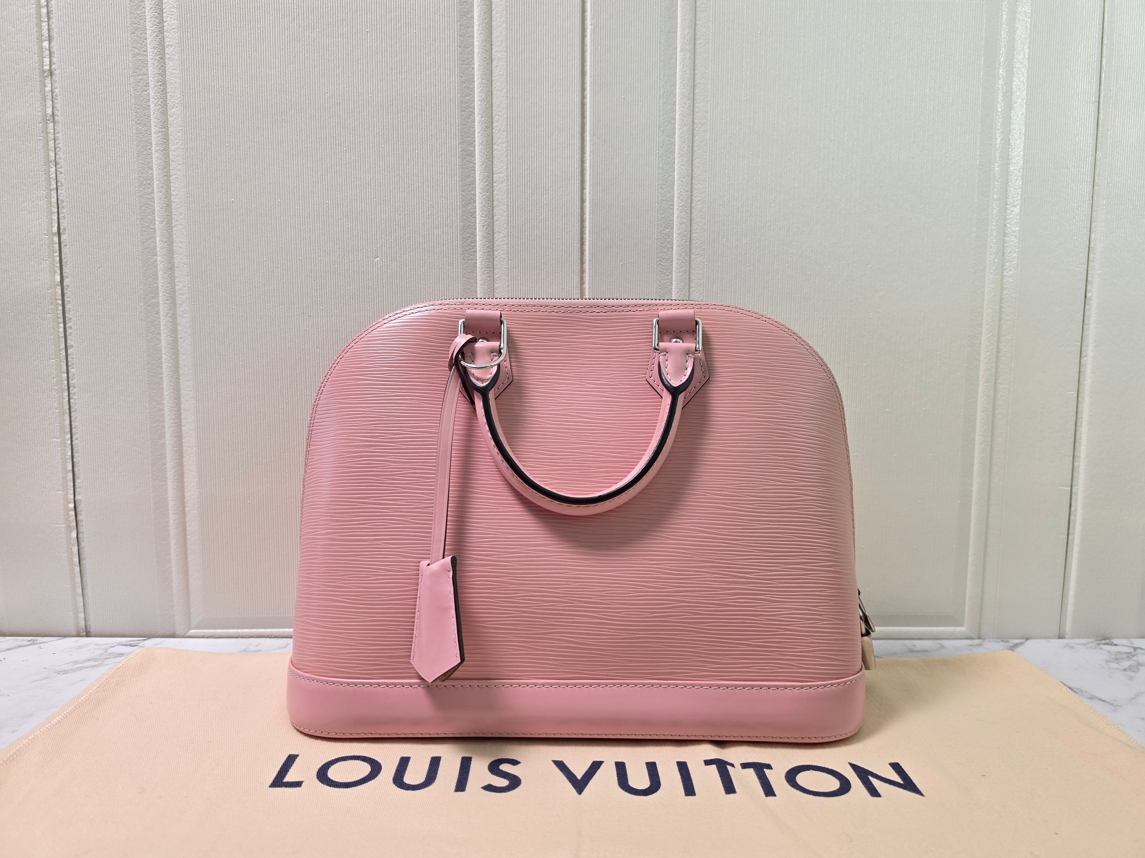 Louis Vuitton Alma PM Epi Leather