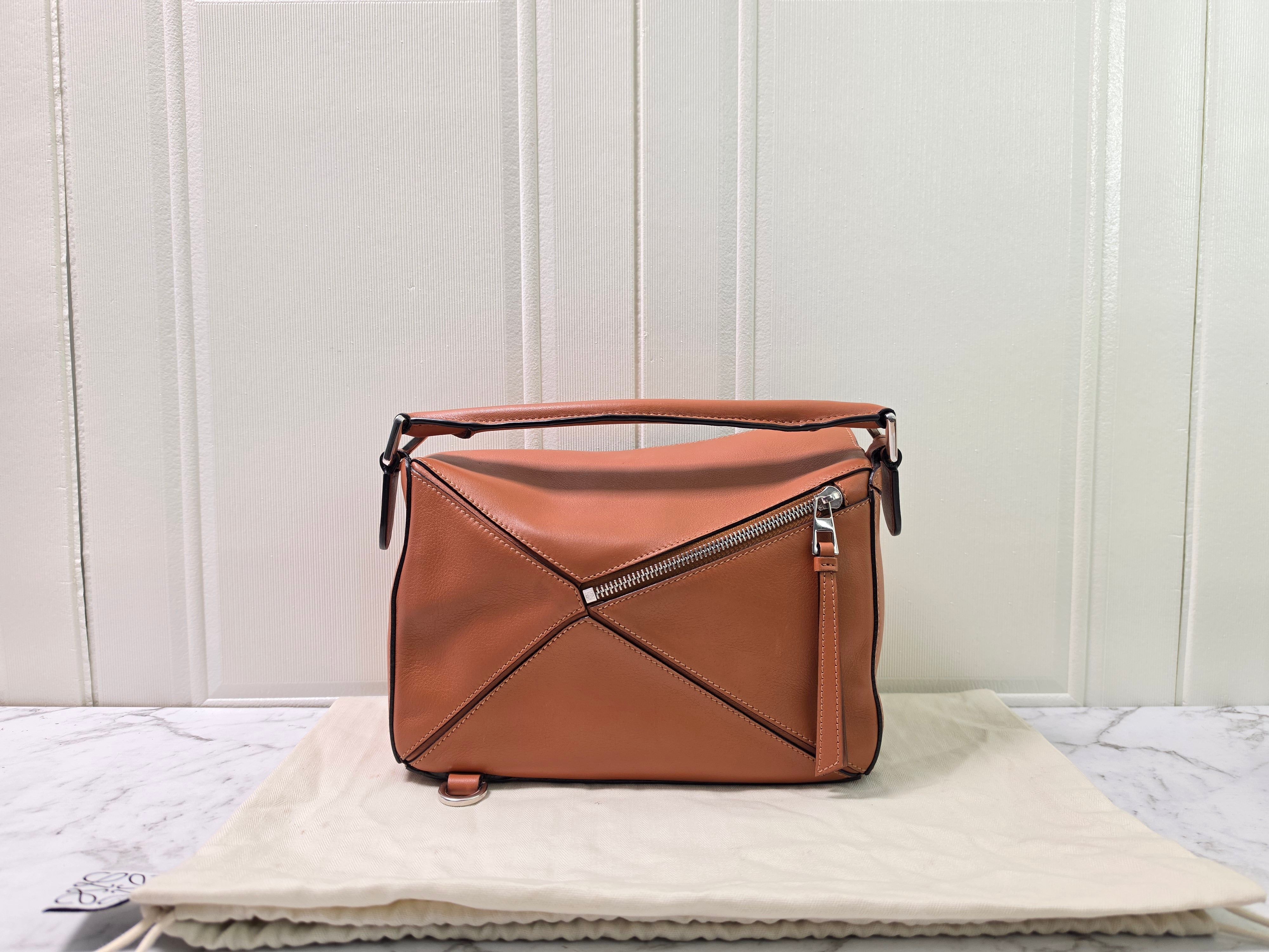 Loewe Puzzle Tan Small