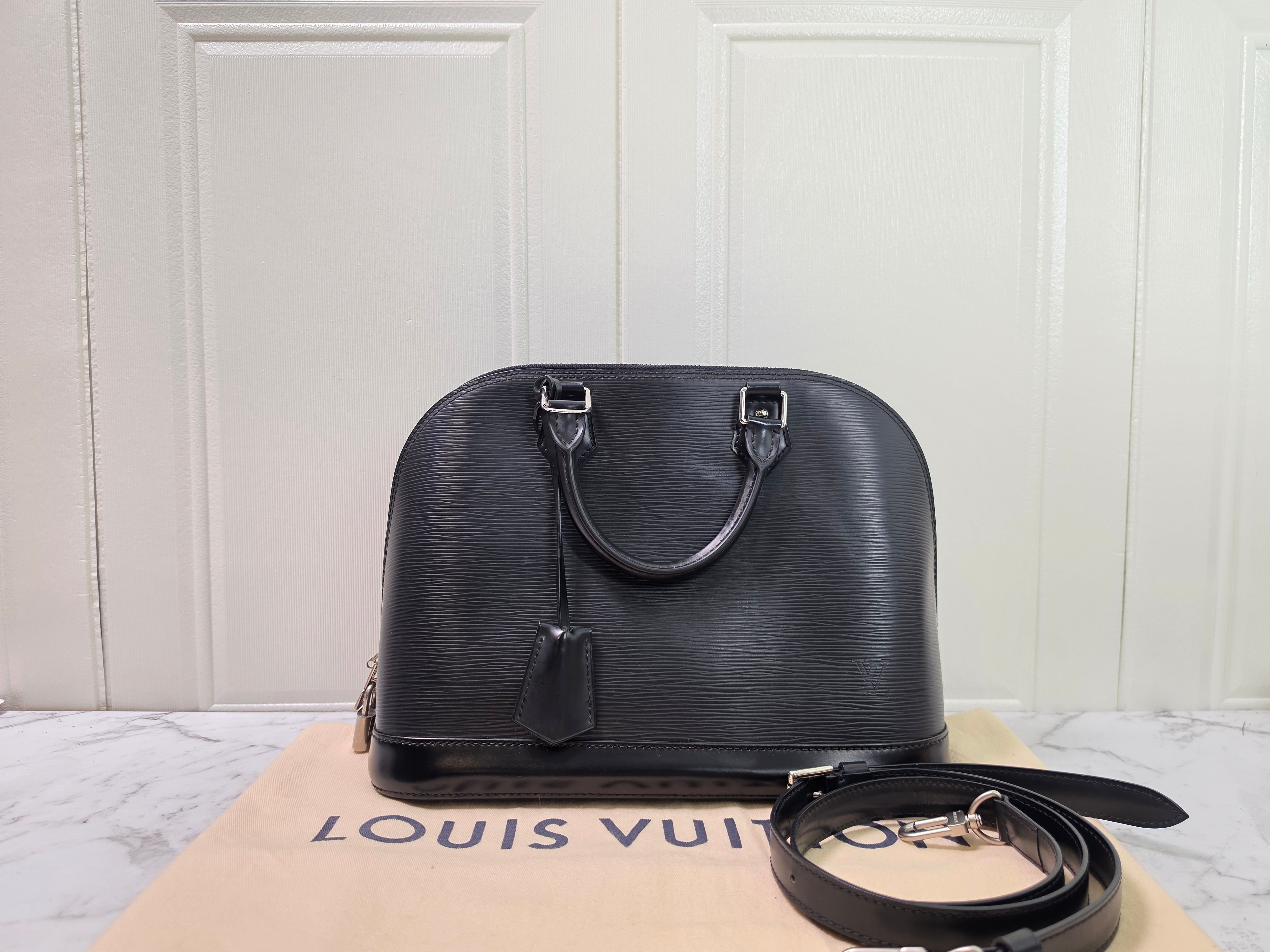 Louis Vuitton Alma PM Black Epi Leather