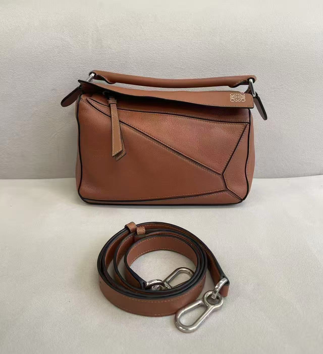 Loewe Puzzle Small Classic Tan