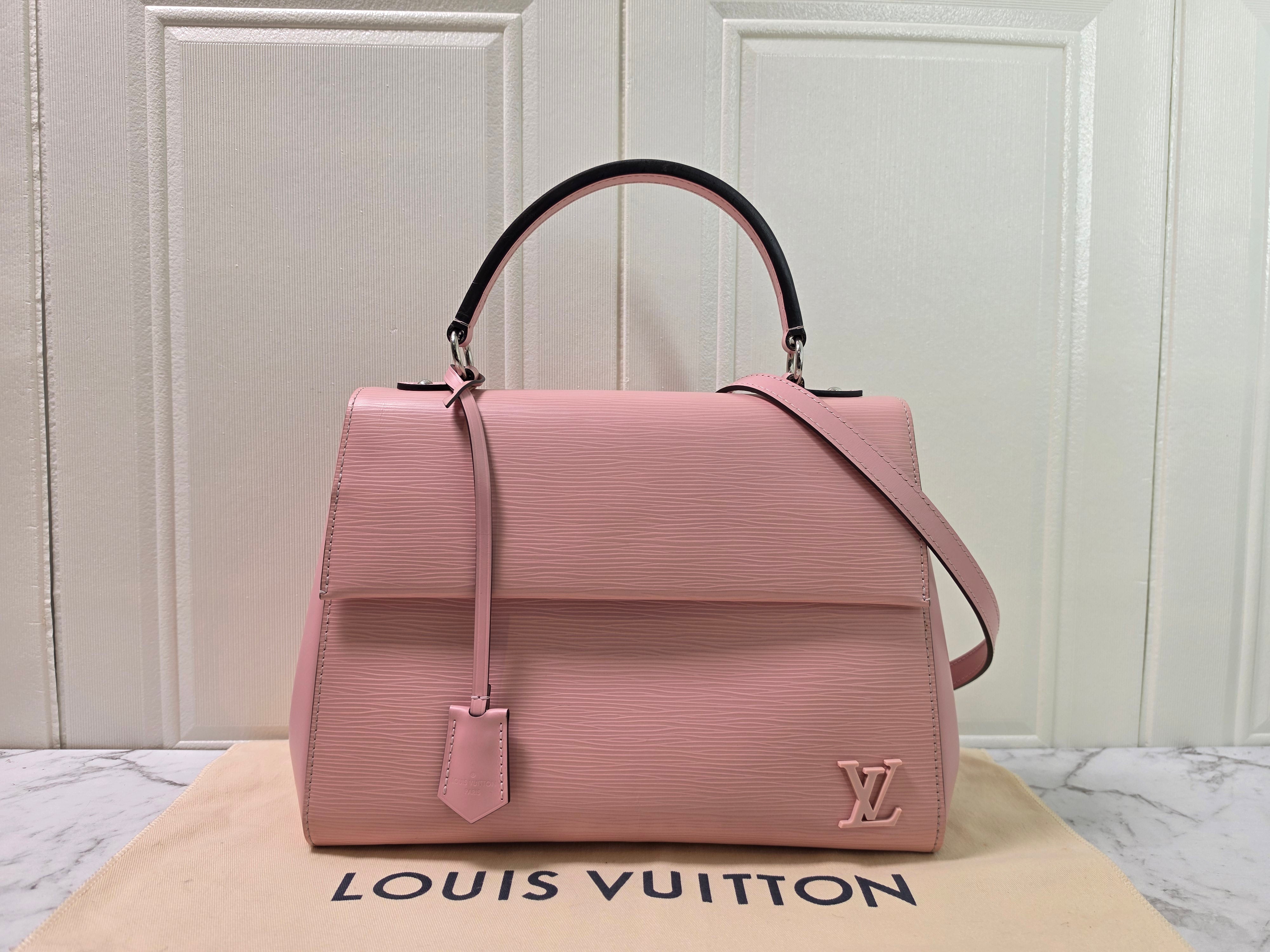 Louis Vuitton Cluny MM Pink Epi Leather