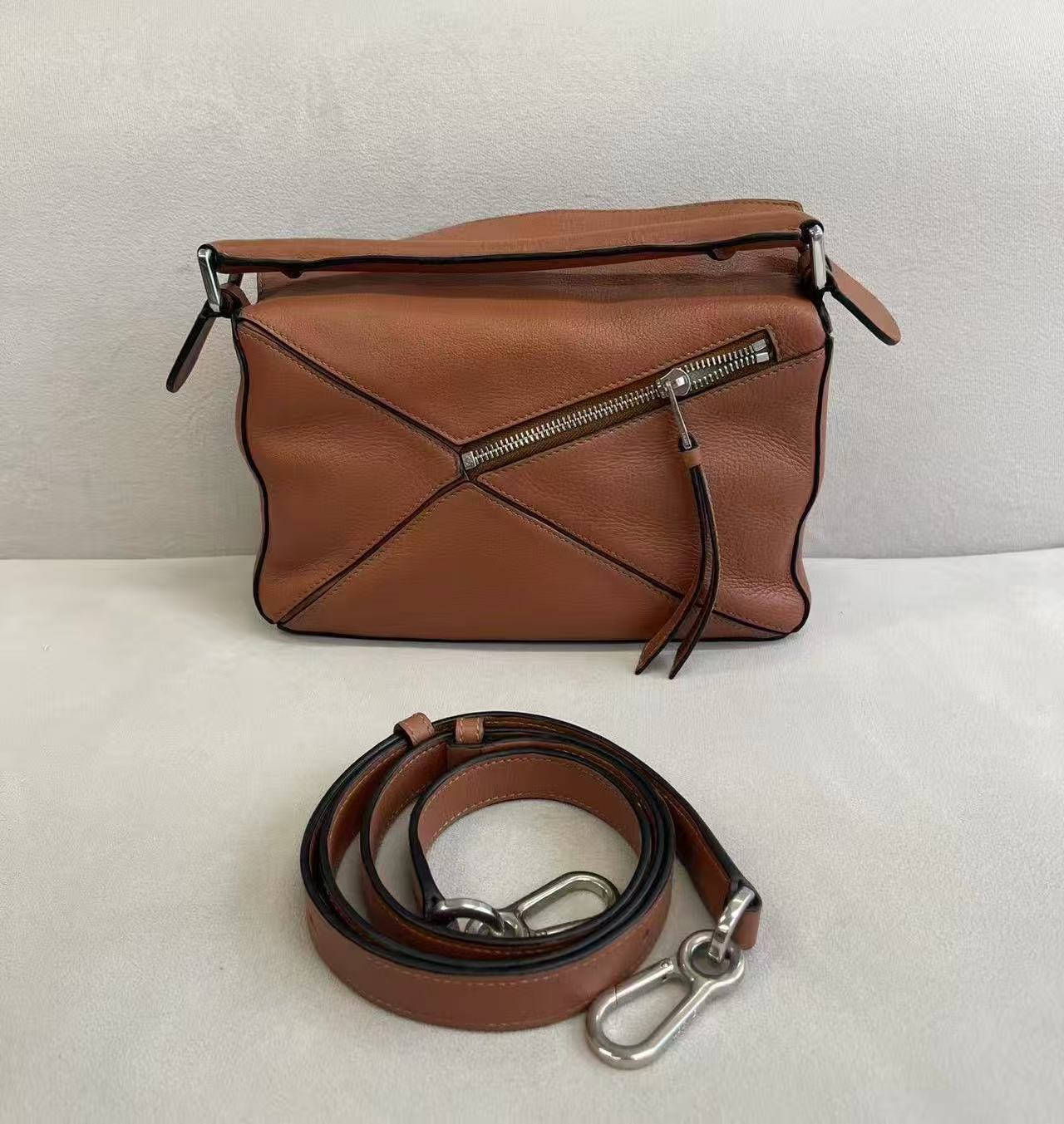 Loewe Puzzle Small Classic Tan