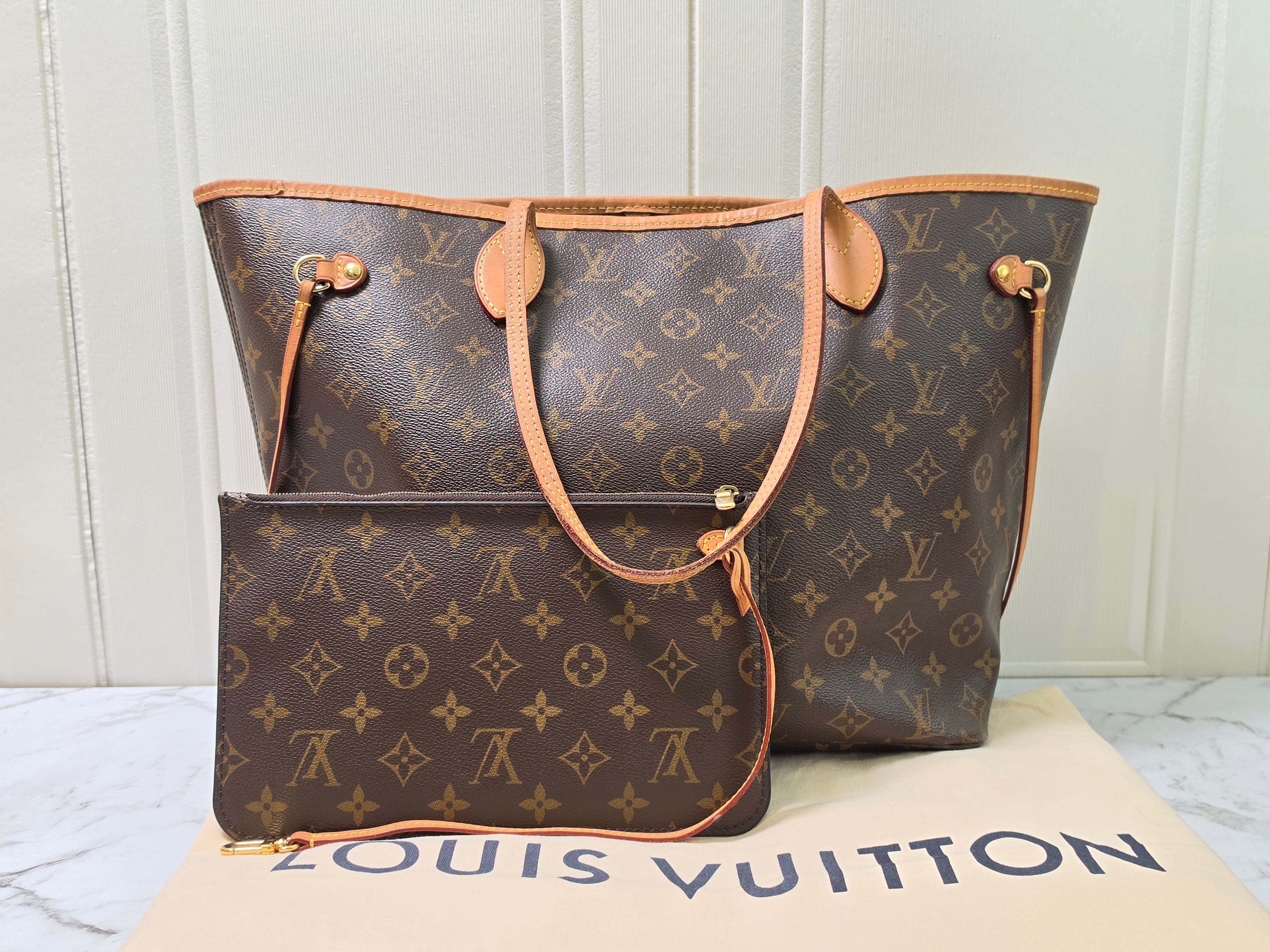 Louis Vuitton Neverfull MM Microchipped