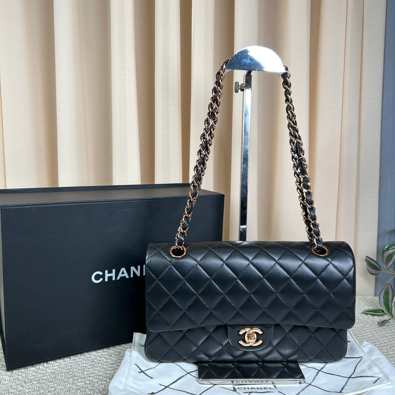 Chanel Classic Flap Medium Black