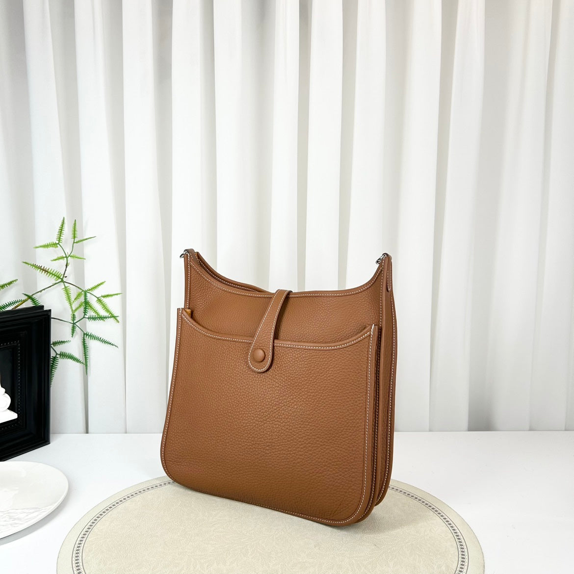 Hermès Evelyne 29 PM – Gold (Gold/Etoupe Hardware)