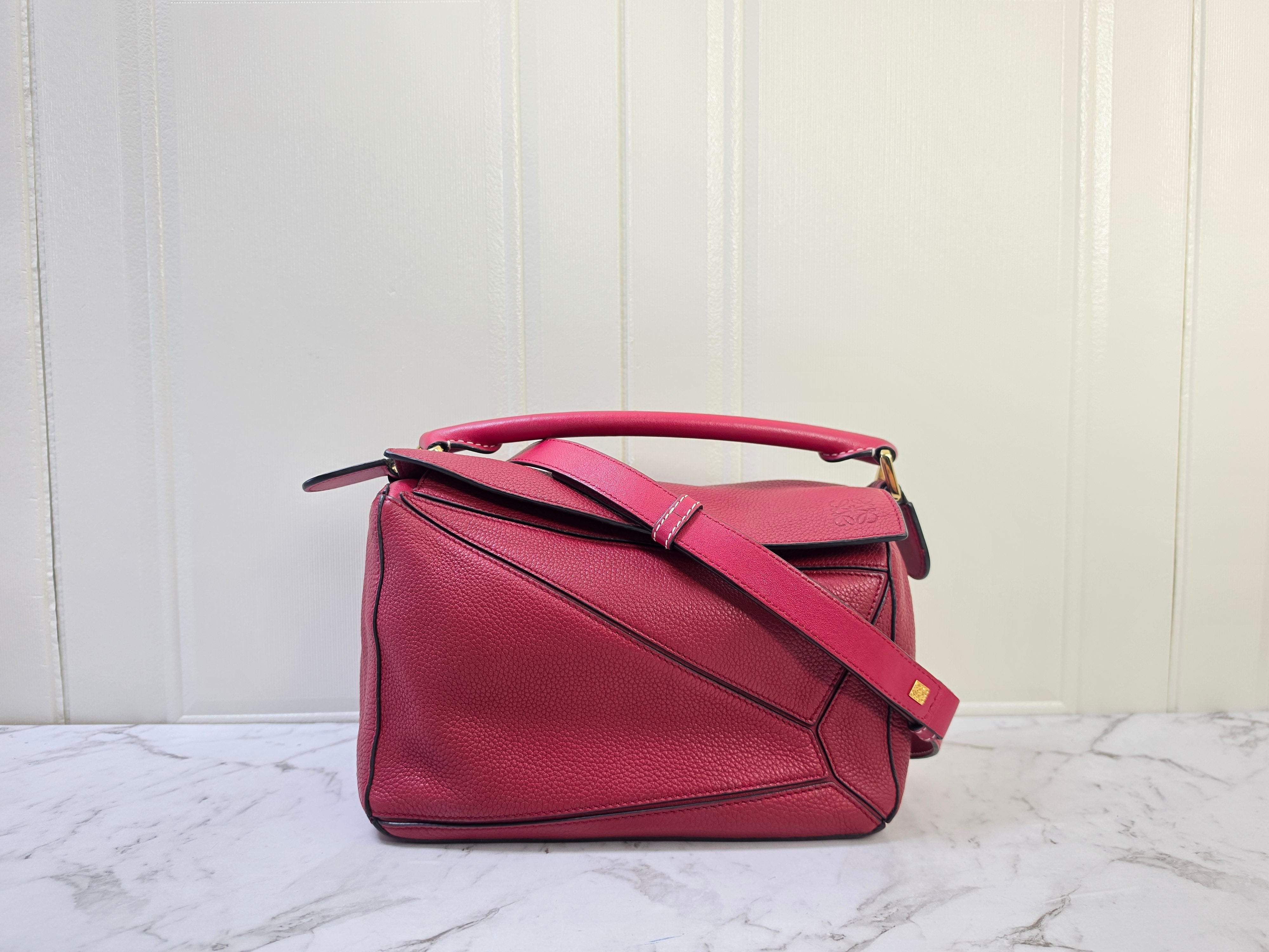 Loewe Puzzle Small Red